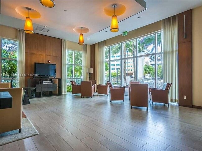 Building Photo - 31 SE 5th St