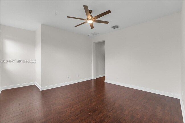 Building Photo - 936 SW 147th Ave