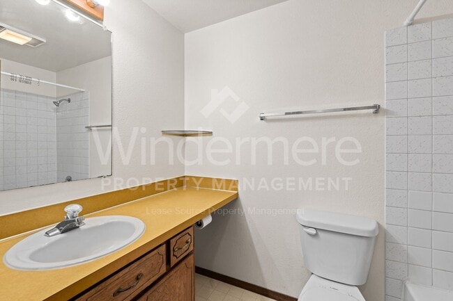 Building Photo - **Half Off first full month special** Fantastic 3-Bedroom Home In Liberty Lake