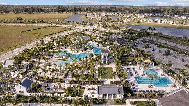 Building Photo - 15866 Orchard Dr