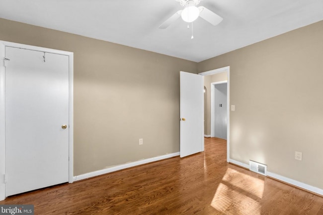 Building Photo - 11837 Robinwood Dr