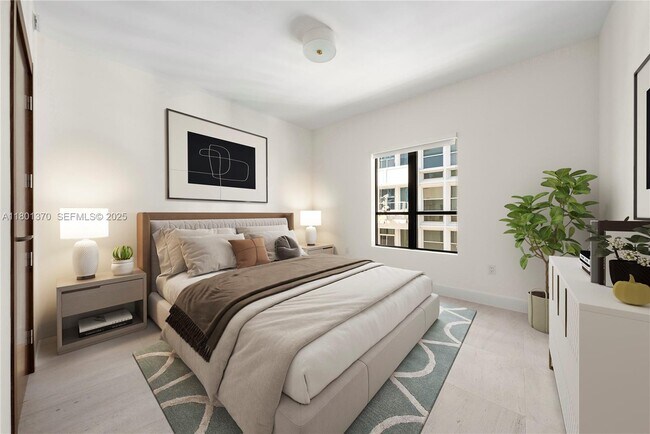 Building Photo - 701 Valencia Ave