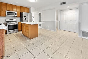 Building Photo - 4017 Liberty Canyon Rd