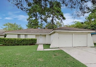 Building Photo - 1202 Wunsche Loop