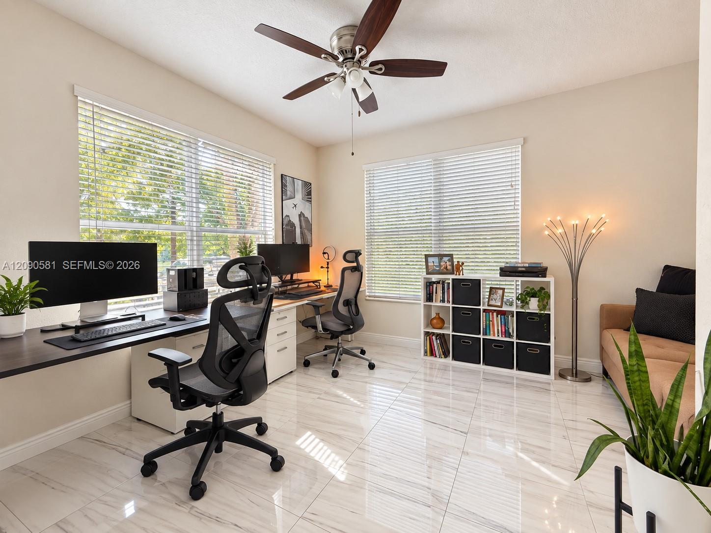Building Photo - 2913 S Greenleaf Cir