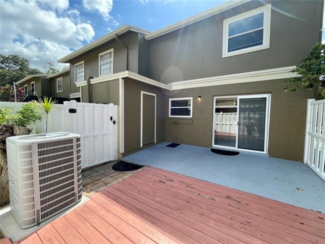 Building Photo - 6902 San Mateo Ct