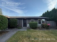 Building Photo - 915 SW 27th Cir
