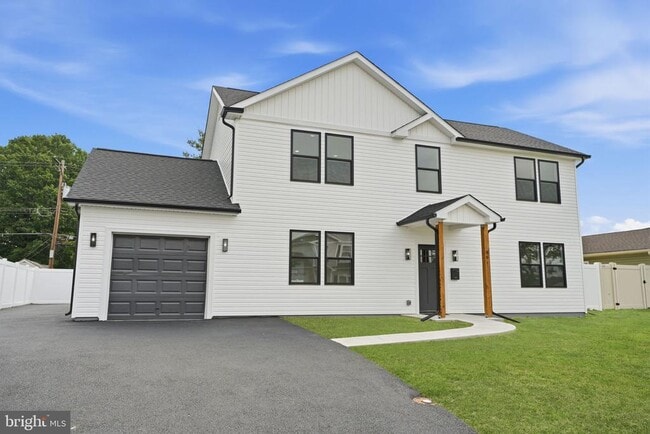 Building Photo - 96 Elderberry Dr