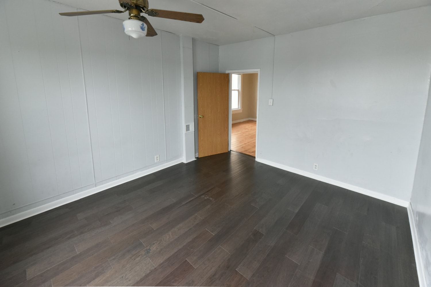 front br second floor - 3407 W Pierce St