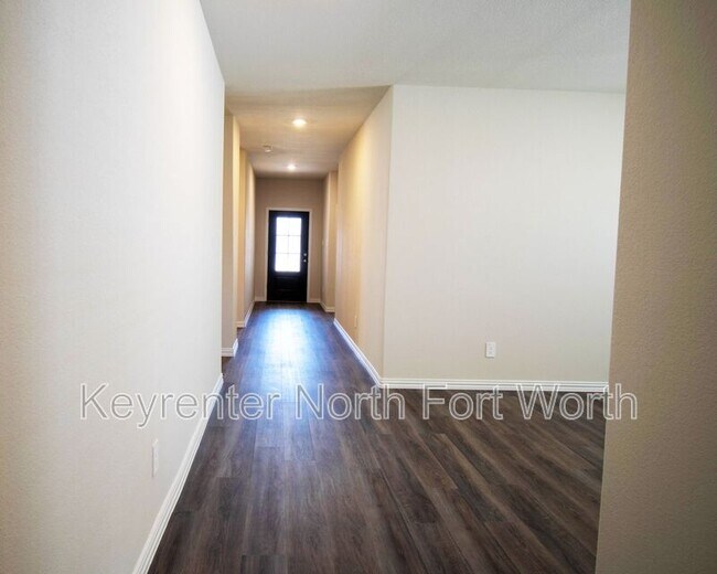 Building Photo - 2106 Dunbar Dr