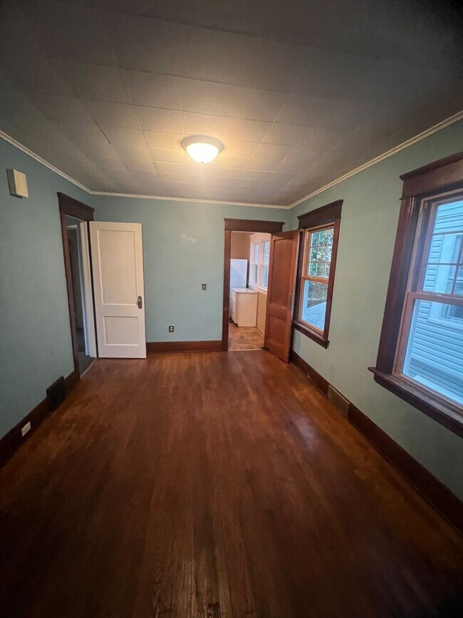 21719 LIBERTY 21719 Liberty St Erie PA 16507 Apartment Finder