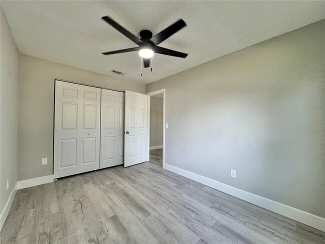 Building Photo - 2346 Section Dr