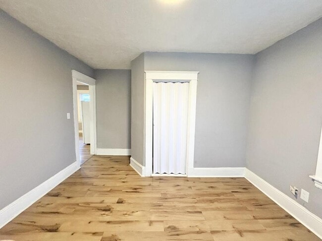 Building Photo - 109 Birch St