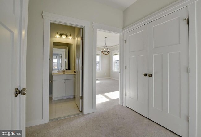 Building Photo - 104 Santa Fe Ct