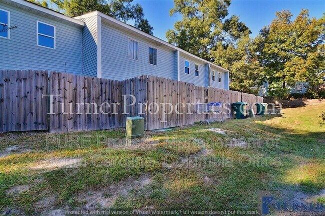 Building Photo - 308 Percival Rd
