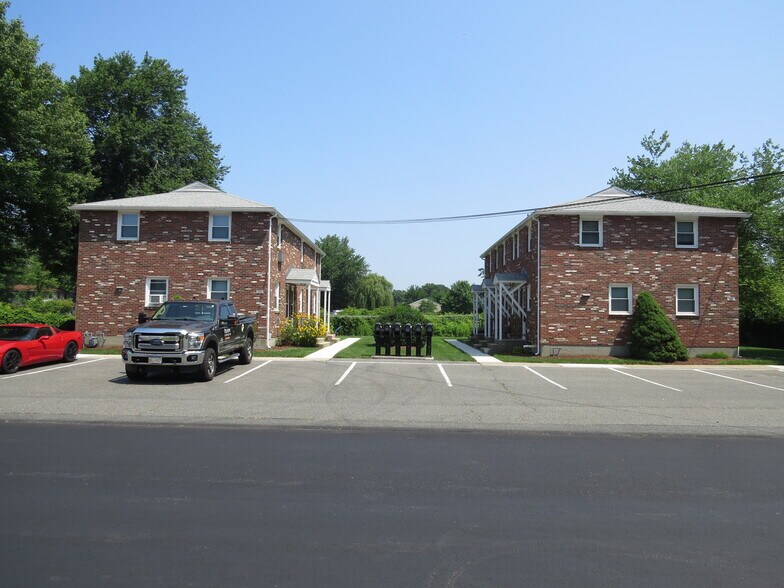 Building Photo - 469 Corey St