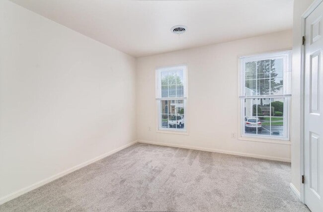 Building Photo - 6259 Stanford Ct