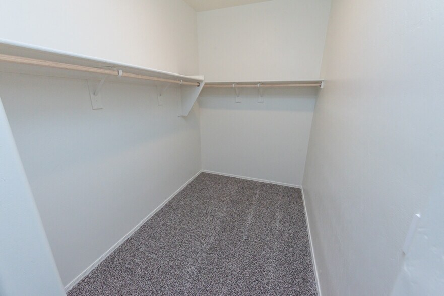 Building Photo - 10321 N Arroyo Lupine Way