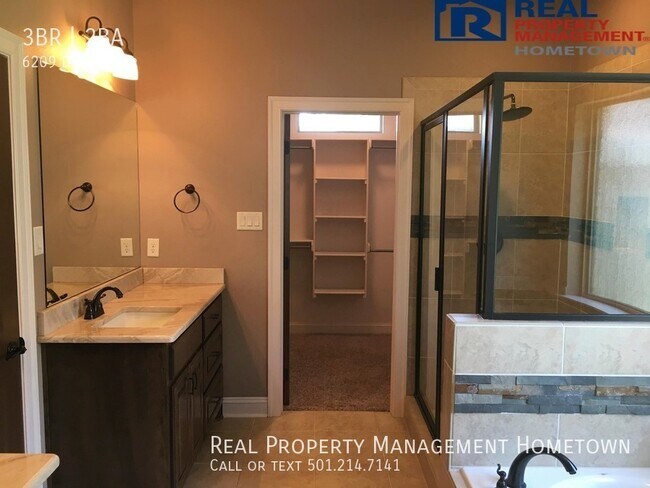 Building Photo - Magnificent 3/2 Home Tucked Away in a Beau...