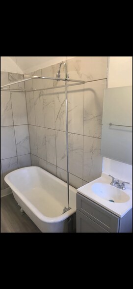 Building Photo - 357 Bedford Ave