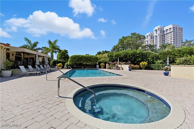 Building Photo - 7040 Pelican Bay Blvd