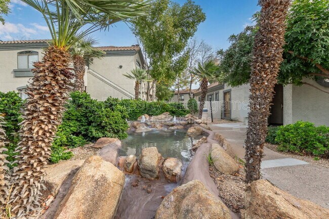 Building Photo - 15095 N Thompson Peak Pkwy