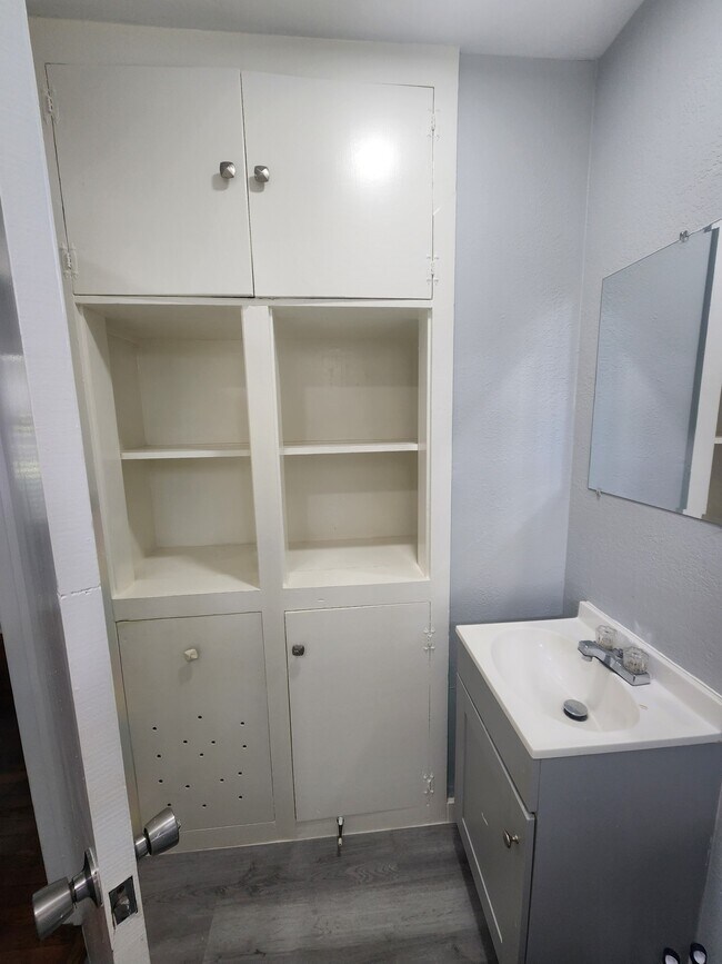 Building Photo - 2538 Jackson