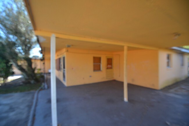 Building Photo - Calypso Apartments