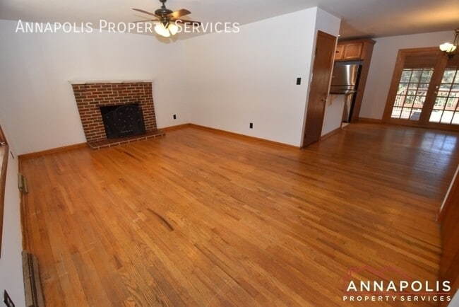 Building Photo - 817 Cedarcroft Dr