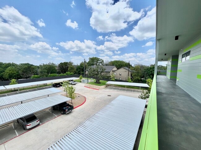 Building Photo - 4004 Banister Ln