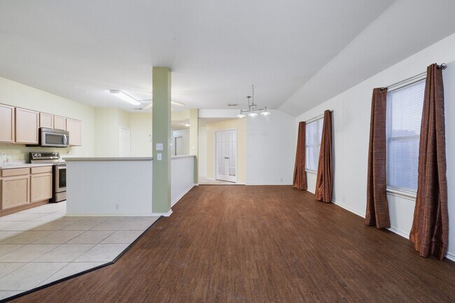 Building Photo - ***APPLICATION CURRENTLY UNDER REVIEW***Well-Maintained One-Story in Woodthorn Subdivision