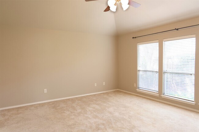 Building Photo - 2107 Sherbrook Park Ln