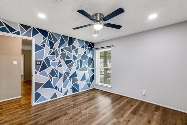 Building Photo - 14919 Parkville Dr