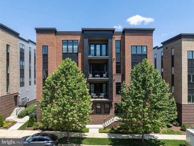 Building Photo - 43442 Croson Ln