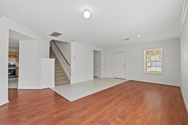Building Photo - 3031 Lexington Lake Dr