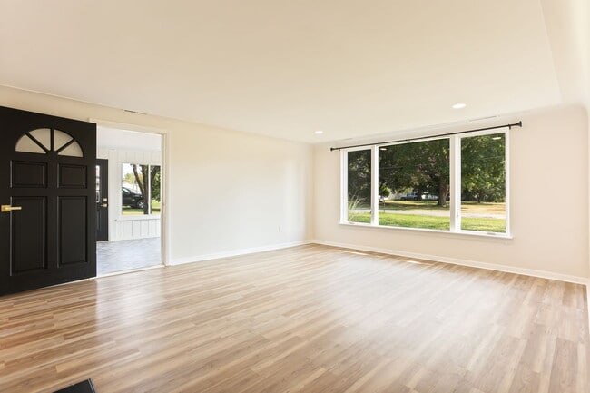 Building Photo - 7925 Otto St