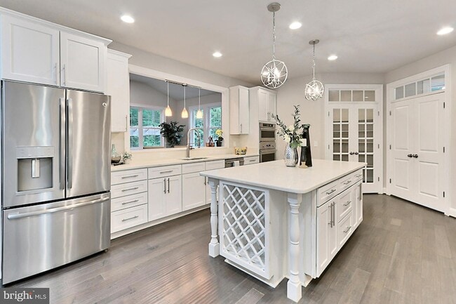 Building Photo - 6526 Dearborn Dr