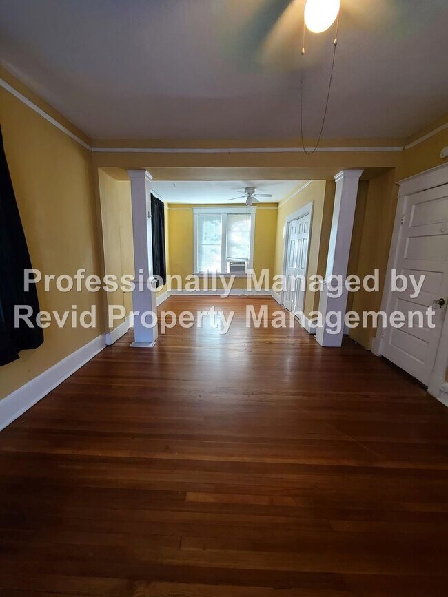 Building Photo - First Month Free on a 13-Month Lease