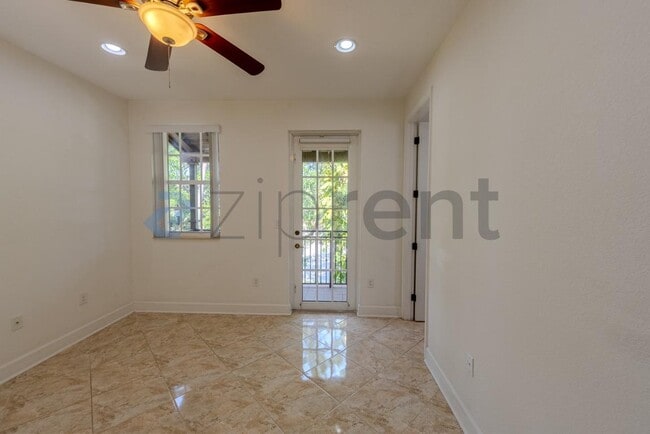 Building Photo - 708 SW 147th Ave