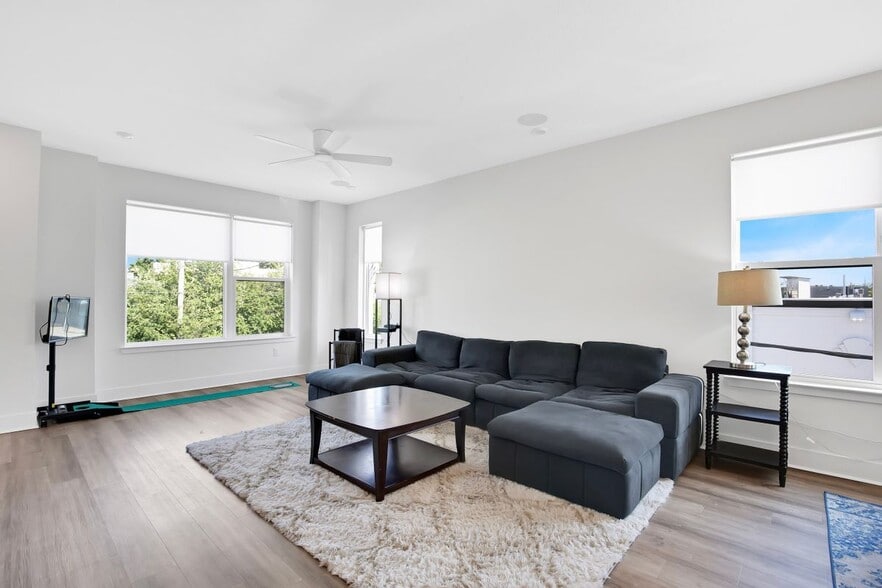 Building Photo - 2506 W Cleveland St