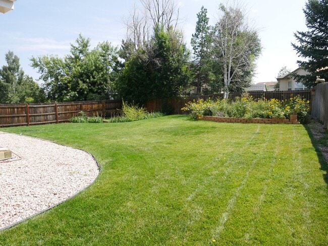 Building Photo - 4 Bedroom, 3.5 Bathroom Home with A/C! - A...