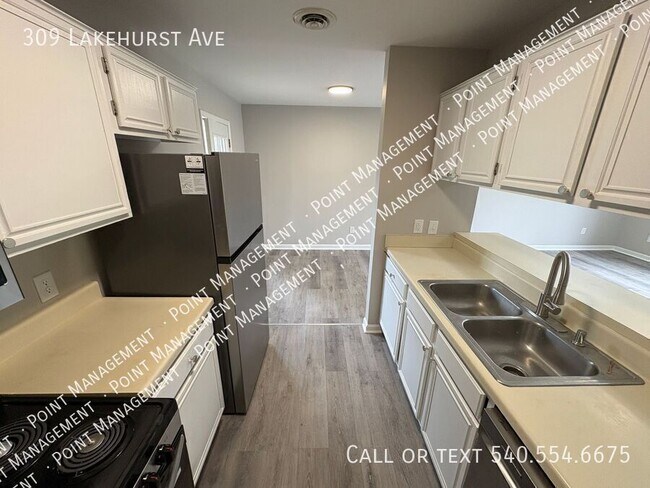Building Photo - 309 Lakehurst Ave