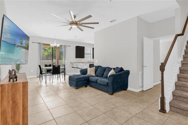 Building Photo - 2480 Seven Oaks Dr