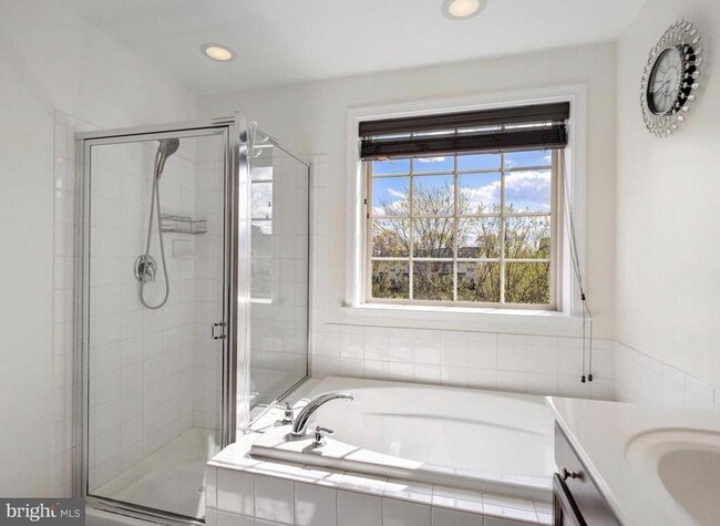Building Photo - 1133 Carinoso Cir