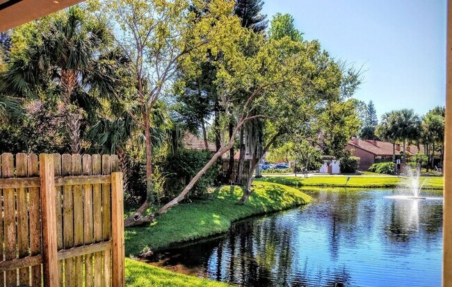 Building Photo - Beautiful  Furnished 1/1 condo x Rent  in Winter Park Next to Full Sail University !
