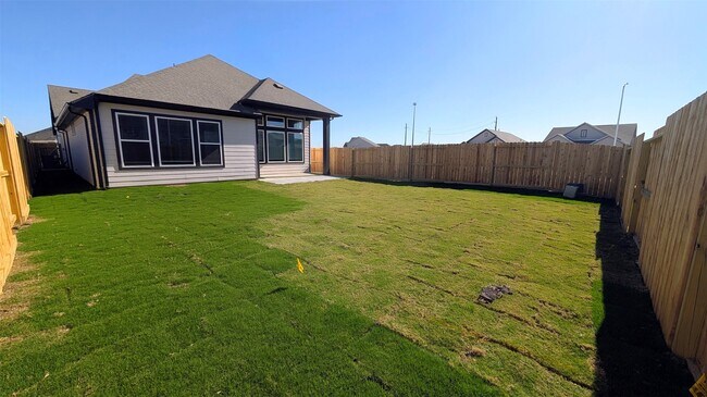 Building Photo - 31814 Blossom Ln