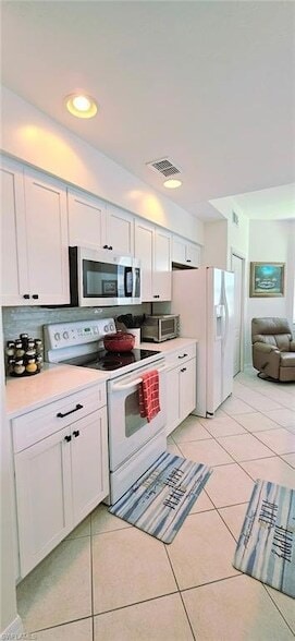 Building Photo - 16615 Lake Cir Dr