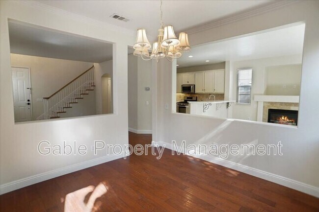 Building Photo - 30343 W Cedar Oak Ln