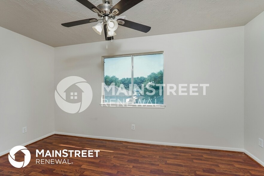 Building Photo - 12215 Bowsman Dr