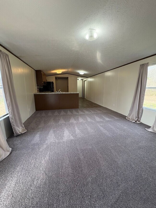 Building Photo - Nice 3 bedroom/2 bathroom mobile home located in Willow Oak Park in Keithville!